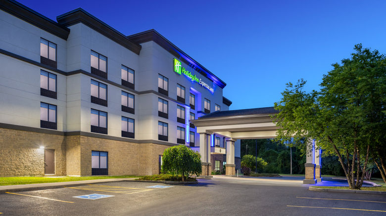 <b>Holiday Inn Express Brockville Exterior</b>. Images powered by <a href="https://www.leonardoworldwide.com/" title="Leonardo Worldwide" target="_blank">Leonardo</a>.