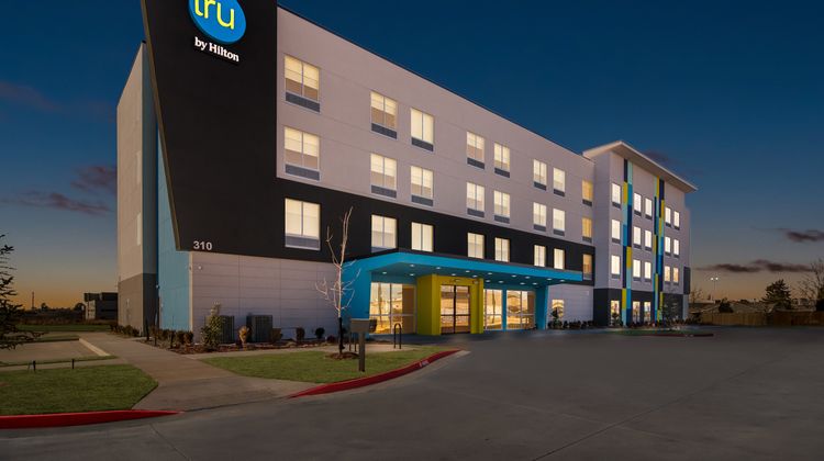 Tru by Hilton Rogers Bentonville Exterior