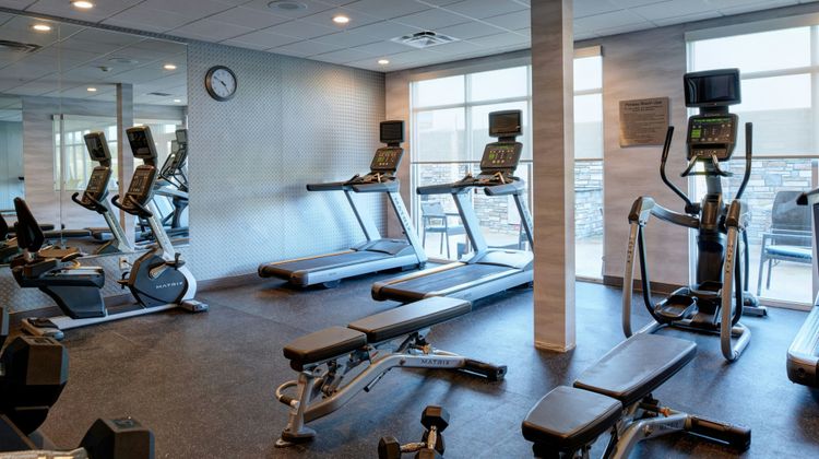 Fairfield Inn & Suites Columbus Health Club