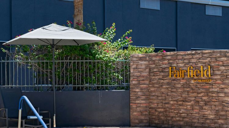 Fairfield Inn Phoenix West Chandler Pool
