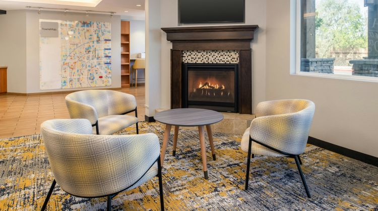 TownePlace Suites Lancaster Lobby