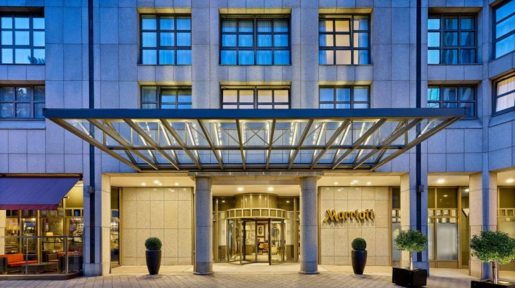 Hamburg Marriott Hotel Exterior