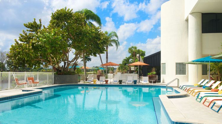 Sheraton Miami Airport & Exec Mtg Center Pool