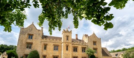The Manor at Weston-on-the-Green Exterior