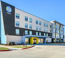 Tru by Hilton Rogers Bentonville Exterior