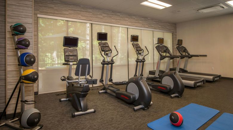 <b>Courtyard Hershey Chocolate Avenue Health Club</b>. Images powered by <a href="https://www.leonardoworldwide.com/" title="Leonardo Worldwide" target="_blank">Leonardo</a>.