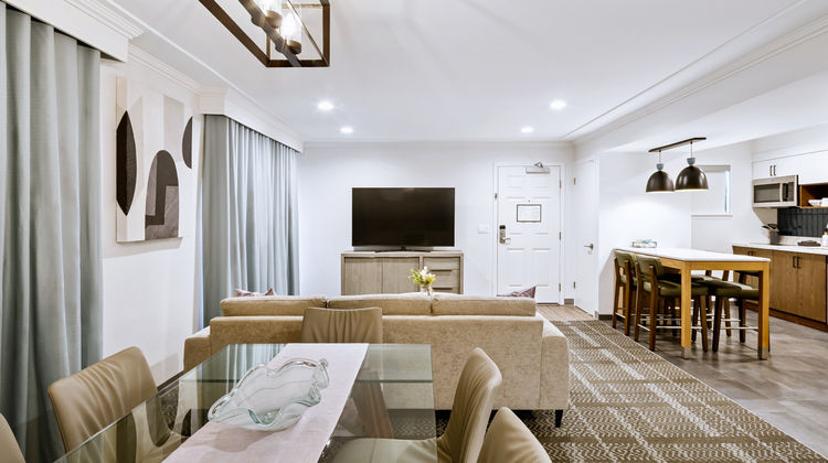 Staybridge Suites Oxnard-River Ridge Room