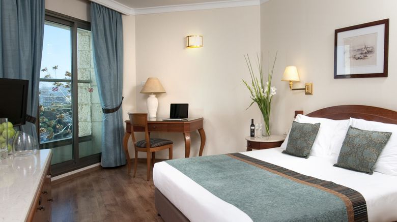 <b>Crowne Plaza Haifa Room</b>. Images powered by <a href="https://www.leonardoworldwide.com/" title="Leonardo Worldwide" target="_blank">Leonardo</a>.
