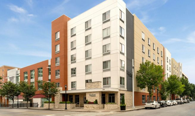 Fairfield Inn & Suites Cincinnati Uptown Exterior