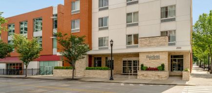 Fairfield Inn & Suites Cincinnati Uptown Exterior
