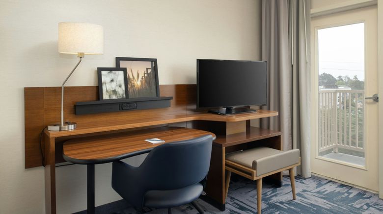 <b>Fairfield Inn & Suites Santa Cruz Suite</b>. Images powered by <a href="https://www.leonardoworldwide.com/" title="Leonardo Worldwide" target="_blank">Leonardo</a>.