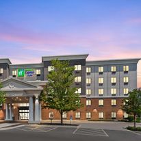 The Holiday Inn Express & Suites Chicago