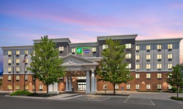 The Holiday Inn Express & Suites Chicago