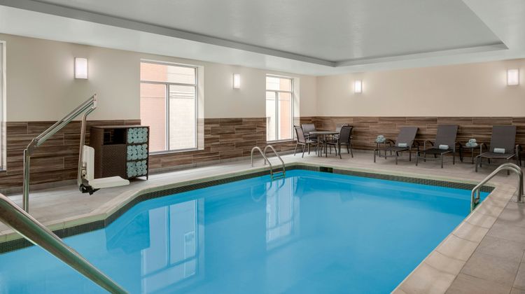 Fairfield Inn & Suites Cincinnati Uptown Pool