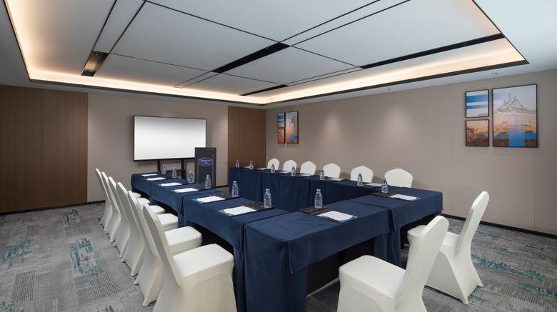 <b>Hampton Wuhan Huashiyuan North Road Meeting</b>. Images powered by <a href="https://www.leonardoworldwide.com/" title="Leonardo Worldwide" target="_blank">Leonardo</a>.