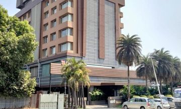 Yogi Midtown Hotel
