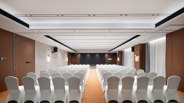 <b>Hampton Inn Liaobu Songshanhu Ave Meeting</b>. Images powered by <a href="https://www.leonardoworldwide.com/" title="Leonardo Worldwide" target="_blank">Leonardo</a>.