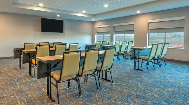 <b>Hampton Inn Suites Hilton Airport Meeting</b>. Images powered by <a href="https://www.leonardoworldwide.com/" title="Leonardo Worldwide" target="_blank">Leonardo</a>.