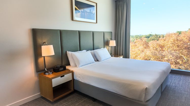 Quest Mounts Bay Road Room