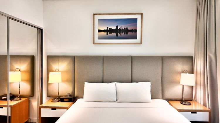 Quest Mounts Bay Road Room