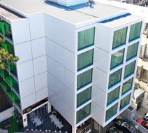 Quest Mounts Bay Road Exterior