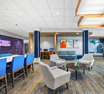 Holiday Inn Express & Suites Marinette Exterior