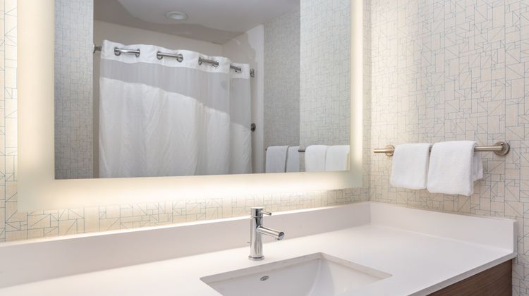 Holiday Inn Express Hotel & Suites Room