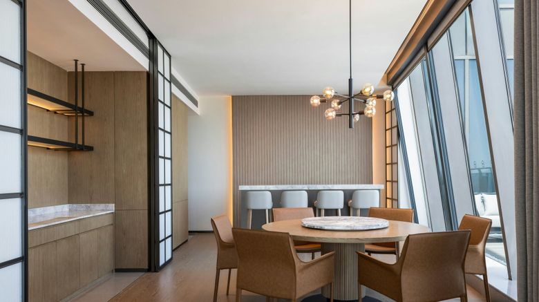 <b>Sheraton Grand Xiamen Jimei Suite</b>. Images powered by <a href="https://www.leonardoworldwide.com/" title="Leonardo Worldwide" target="_blank">Leonardo</a>.