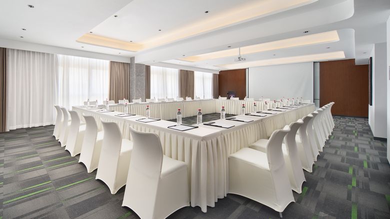 <b>Hampton Nanning Xingning Meeting</b>. Images powered by <a href="https://www.leonardoworldwide.com/" title="Leonardo Worldwide" target="_blank">Leonardo</a>.