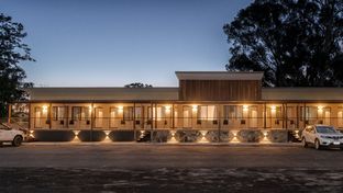 New Crossing Place Motel