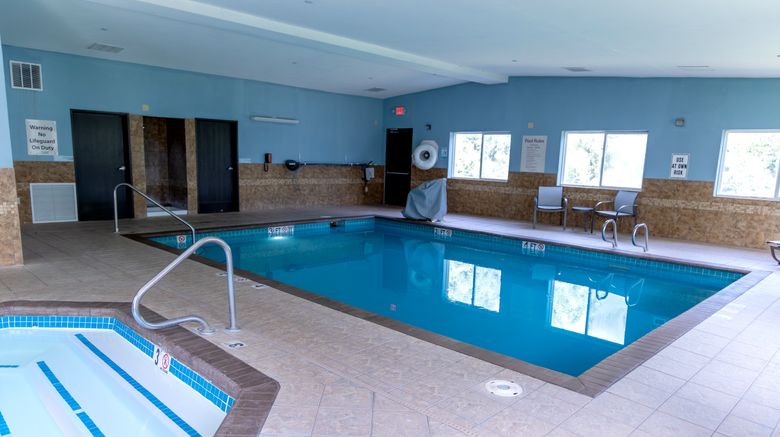 <b>Holiday Inn Express Pool</b>. Images powered by <a href="https://www.leonardoworldwide.com/" title="Leonardo Worldwide" target="_blank">Leonardo</a>.