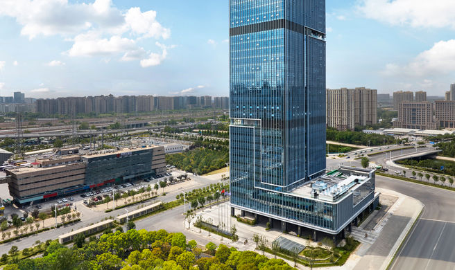 DoubleTree by Hilton Zhengzhou East Exterior