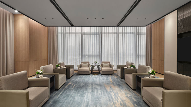 <b>DoubleTree by Hilton Zhengzhou East Meeting</b>. Images powered by <a href="https://www.leonardoworldwide.com/" title="Leonardo Worldwide" target="_blank">Leonardo</a>.