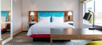 Hampton And Suites HVNNH Room