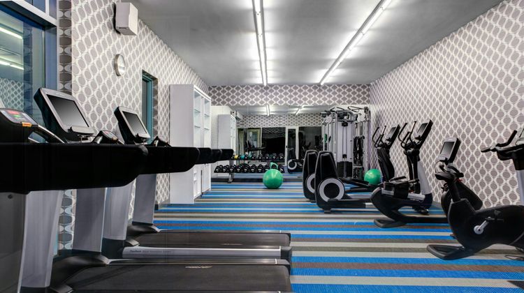 Aloft Raleigh-Durham Airport Brier Creek Recreation