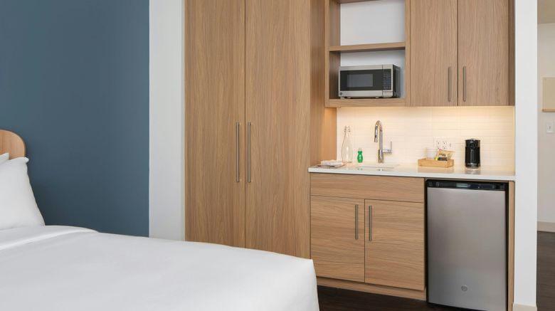 <b>Element Lenox Berkshires Room</b>. Images powered by <a href="https://www.leonardoworldwide.com/" title="Leonardo Worldwide" target="_blank">Leonardo</a>.
