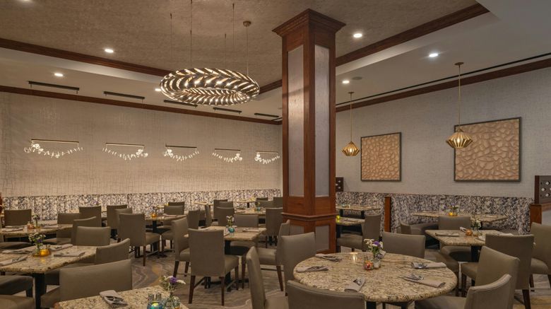 <b>The Westin Houston Downtown Restaurant</b>. Images powered by <a href="https://www.leonardoworldwide.com/" title="Leonardo Worldwide" target="_blank">Leonardo</a>.