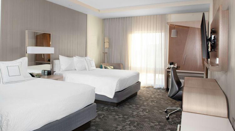 Courtyard St Louis West County Room