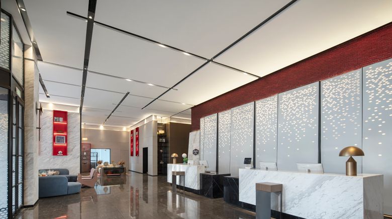 <b>Hampton Lhasa Economic Lobby</b>. Images powered by <a href="https://www.leonardoworldwide.com/" title="Leonardo Worldwide" target="_blank">Leonardo</a>.