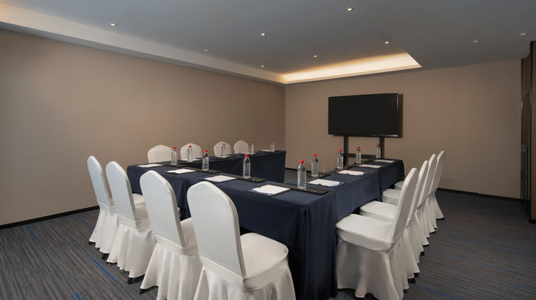 <b>Hampton Lhasa Economic Meeting</b>. Images powered by <a href="https://www.leonardoworldwide.com/" title="Leonardo Worldwide" target="_blank">Leonardo</a>.