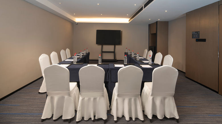 <b>Hampton Lhasa Economic Meeting</b>. Images powered by <a href="https://www.leonardoworldwide.com/" title="Leonardo Worldwide" target="_blank">Leonardo</a>.