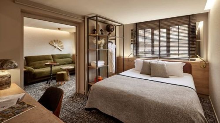 Chateau Jeanne & The Forest Suite