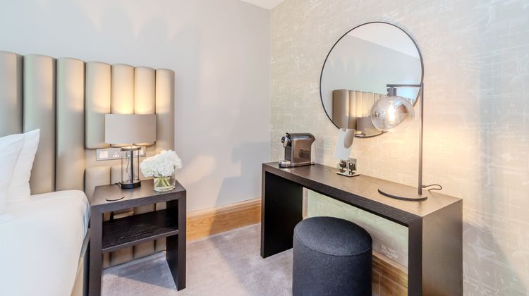 Salisbury Green And Conference Centre Room