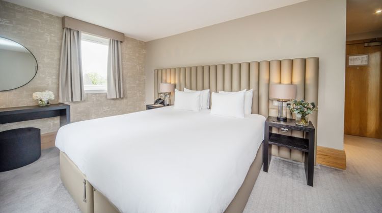 Salisbury Green And Conference Centre Room