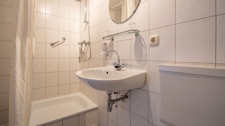 <b>Fletcher Hotel de Burghoeve Room</b>. Images powered by <a href="https://www.leonardoworldwide.com/" title="Leonardo Worldwide" target="_blank">Leonardo</a>.