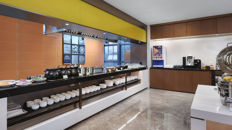 <b>Hampton by Hilton Longhua Qinghu Restaurant</b>. Images powered by <a href="https://www.leonardoworldwide.com/" title="Leonardo Worldwide" target="_blank">Leonardo</a>.