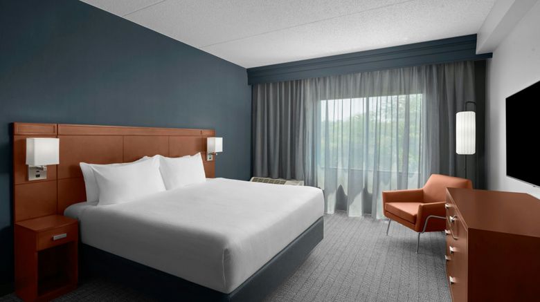 <b>Courtyard Pittsburgh Arpt Settlers Ridge Room</b>. Images powered by <a href="https://www.leonardoworldwide.com/" title="Leonardo Worldwide" target="_blank">Leonardo</a>.