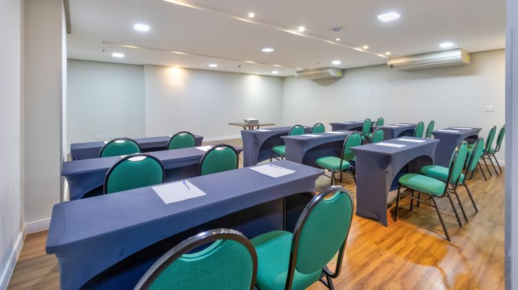 Holiday Inn Goiania Meeting