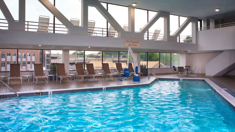 Marriott East Lansing at University Place Pool