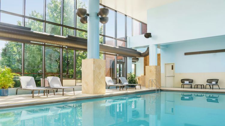 Sheraton Baltimore North Hotel Pool